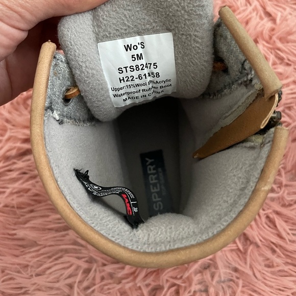 Sperry Women's Gray and Tan Duck Boots - Picture 5 of 7